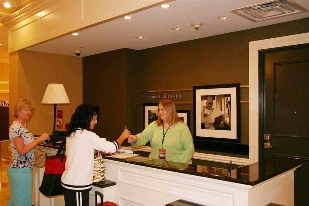Hampton Inn Pikeville Interior photo